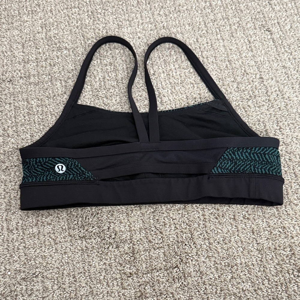 lululemon athletica rise and run Patterned Low-Impact Sports Bra - Picture 2 of 3